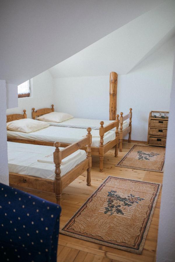Holiday Home Iman Ripac Экстерьер фото
